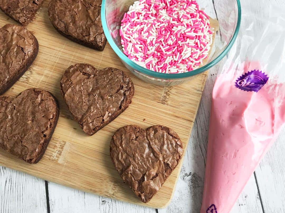 Quick and easy homemade Valentine treats that look like a million bucks!